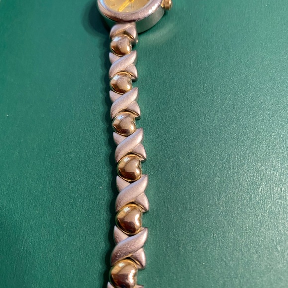 Faded Glory watch silver colored band with gold tone hearts. - Picture 7 of 9